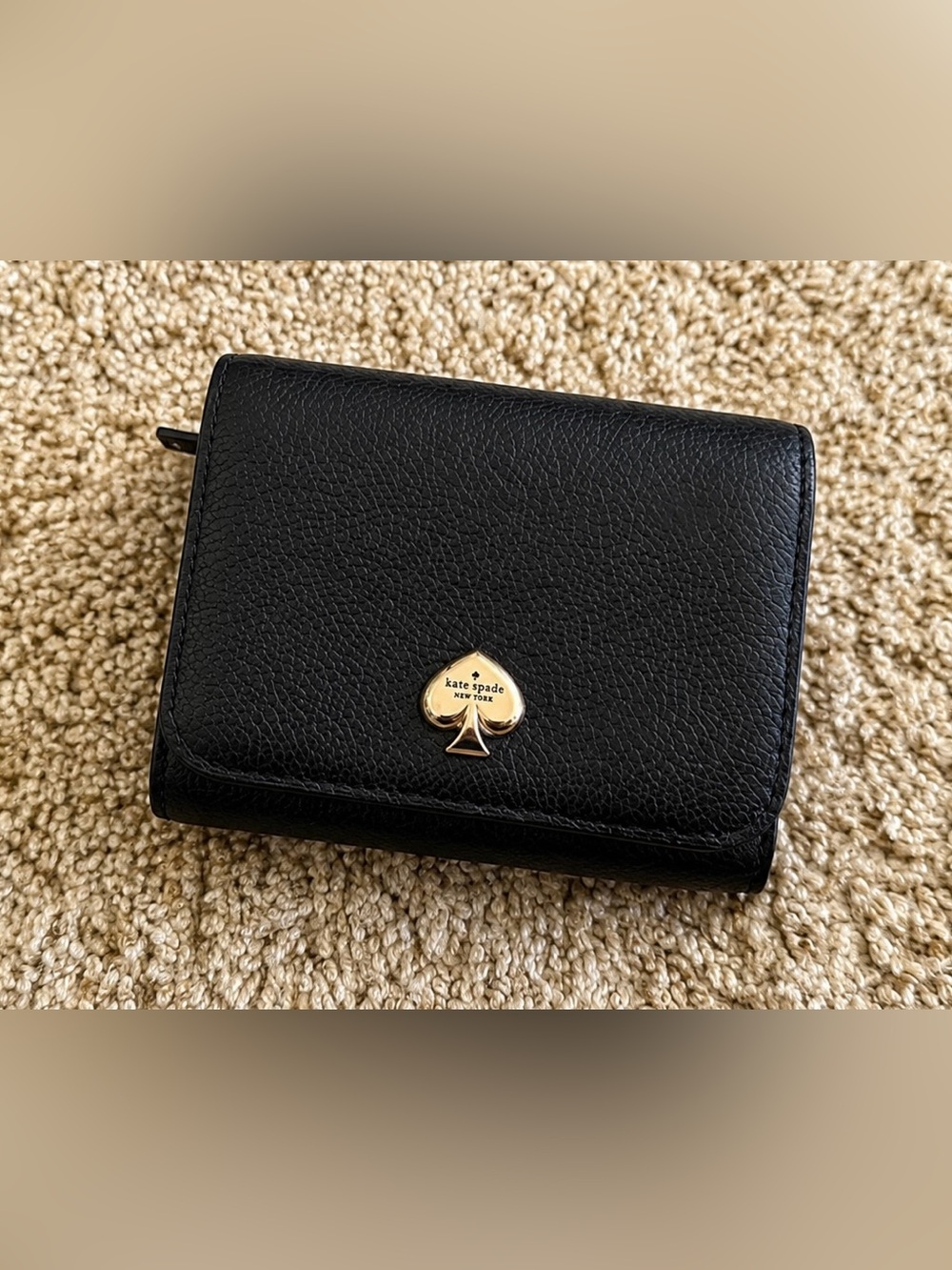 kate spade Black Pebbled Leather Card & Key Holder with Gold Spade Emblem